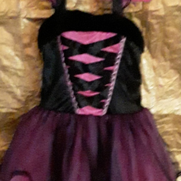 Dance - Picture 1 of 1